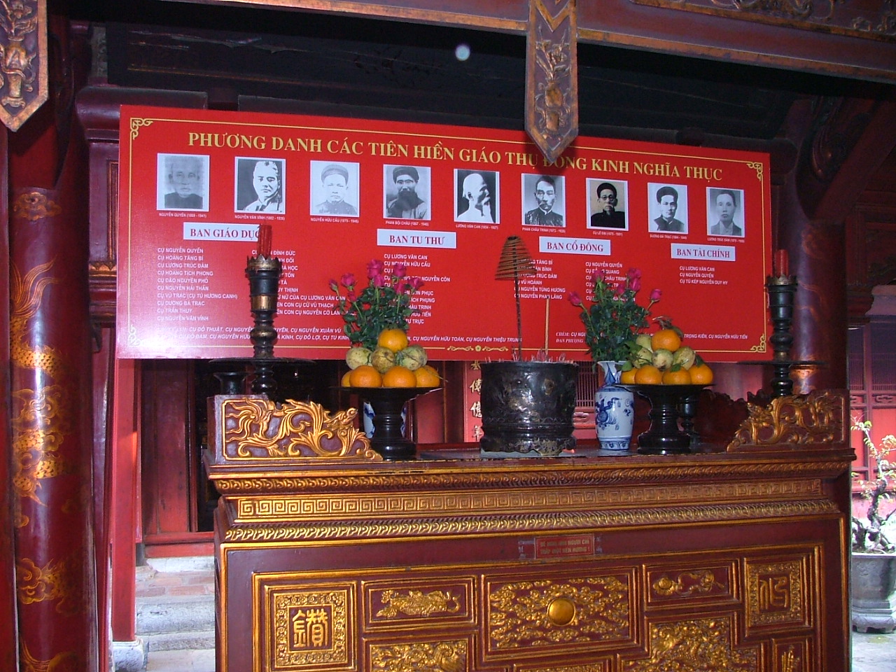 ban-tho-cac-nhan-sy-dknt-tai-van-mieu